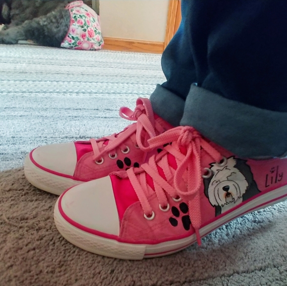 Meet your Posher, Patty - Picture 2 of 3